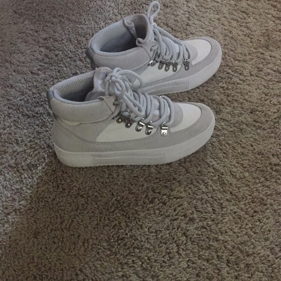 ASOS Aqua sneakers ❤️ to big for me - Picture 2 of 6